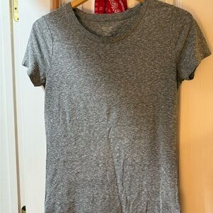 Mossimo Supply Co. Heather Gray Short Sleeve Tee
